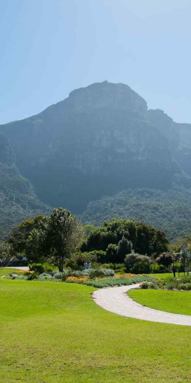 https://www.saraybosnaturizm.ba/wp-content/uploads/2018/09/tour-capetown-03-640x1280.jpg